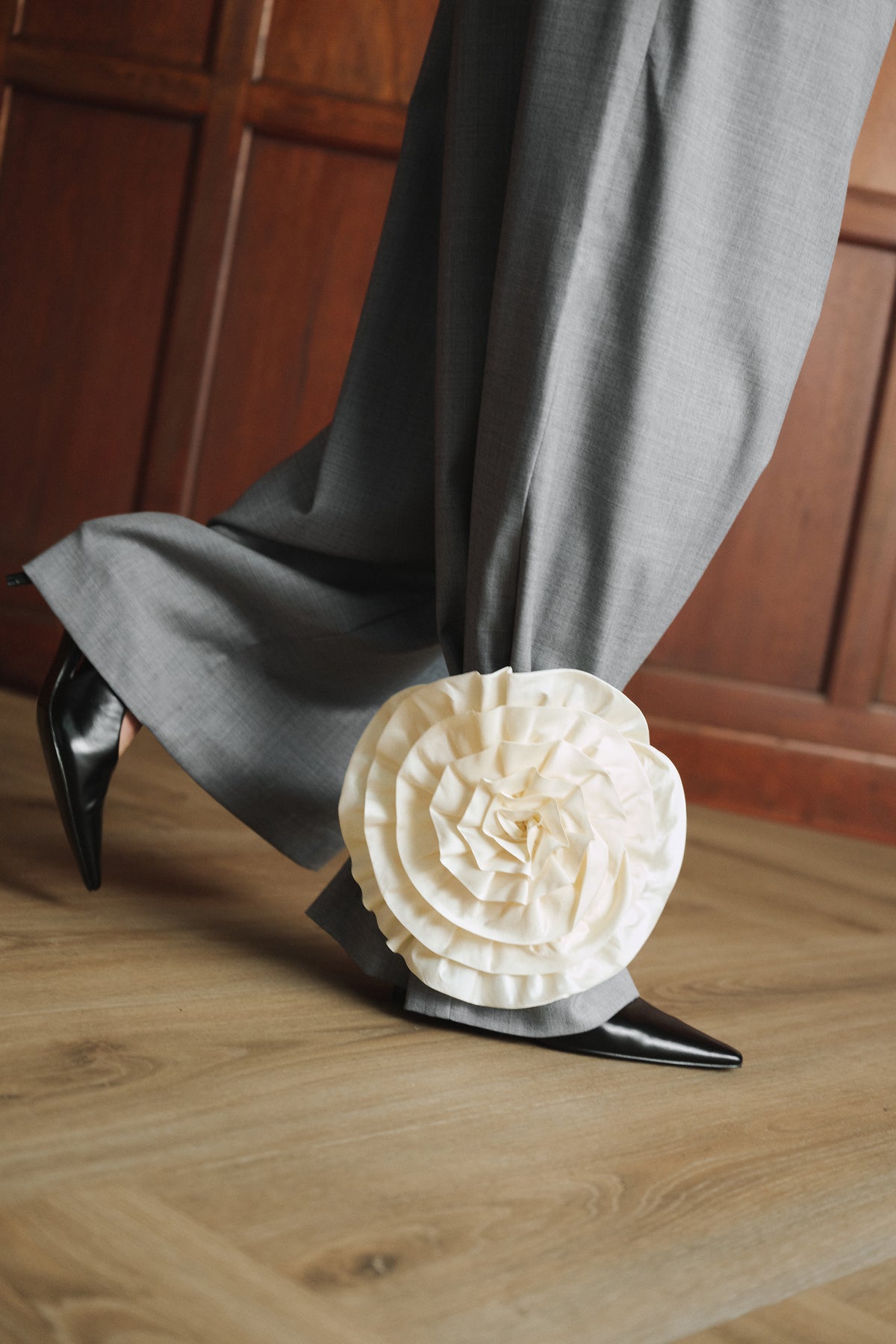 Atelier Taktil AT-Skye Big Rosette Accessories 07 Creme